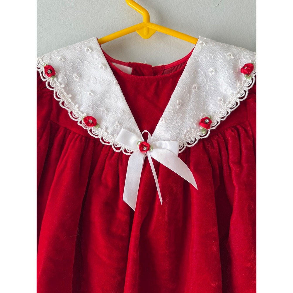 La Princess Red Velvet Holiday Dress White Lace Collar Rosebuds 24M - Picture 6 of 8